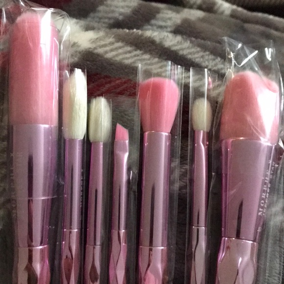 JEFFREE STAR x MORPHE BRUSHES - Picture 3 of 4